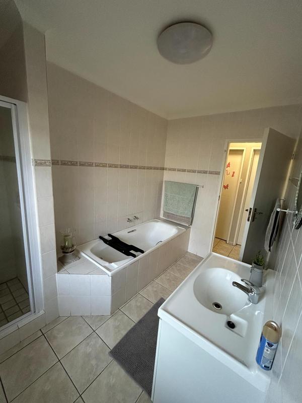 To Let 4 Bedroom Property for Rent in D